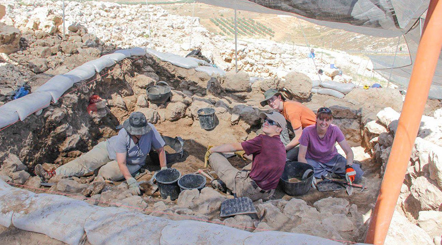 Experts dig for Biblical tabernacle that ‘held Ark of the Covenant’